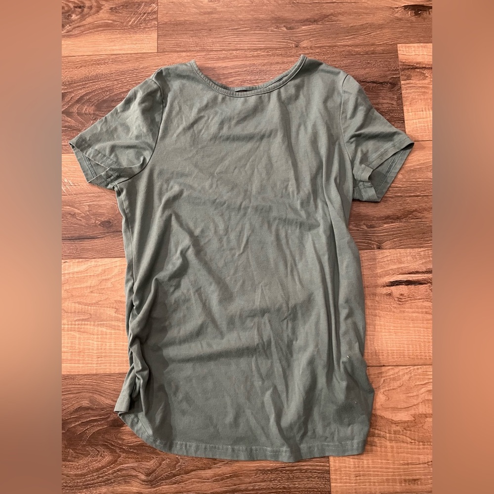 Maternity tee shirt